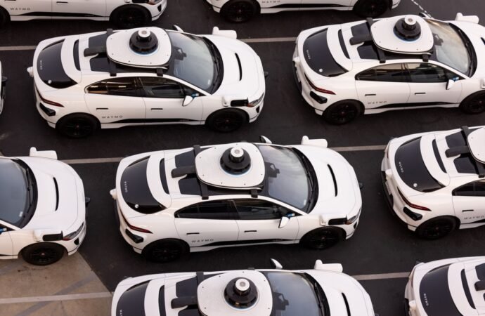 Waymo and robotaxi operators face new scrutiny over emergency response failures | TechCrunch
