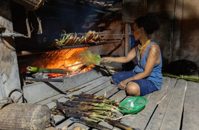 Why humans find fire so fascinating