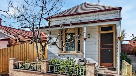 10 Robb Street, Spotswood 
