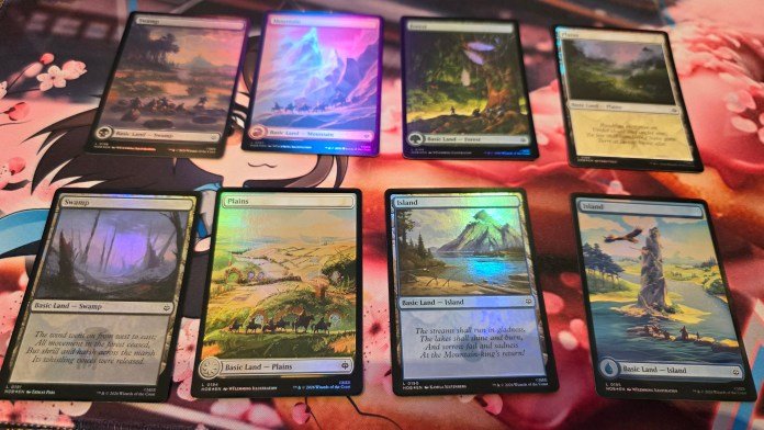 Land cards have scenes of mountains, crossing rivers, journeys on horseback, and swamps.