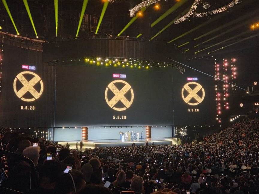 The X-Men logo and release date and cast shown at D23