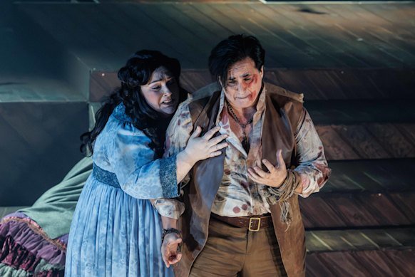 Helena Dix as Leonora and Rosario LaSpina as Manrico in a scene from Il Trovatore.