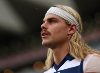 AFL LIVE: ‘I haven’t noticed it’: Smith shrugs off waiver scandal as Cats thump Dons; Crows, Tigers battle in Adelaide