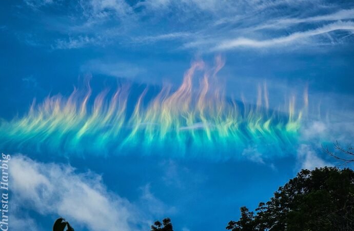 APOD: 2026 August 2 – A Fire Rainbow over West Virginia – NASA Science
