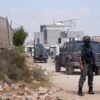 Activists deliver aid to Palestinians in homes besieged by Israeli settlers
