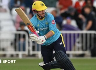 Alex Davies admits he ‘owed runs’ after Warwickshire to victory