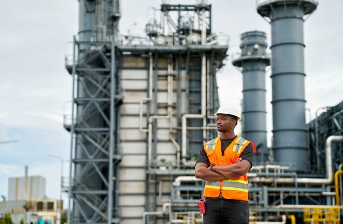 America’s energy sector will need 500,000 more workers by 2030 thanks to AI—but unless more workers retrain, humanoid robots will have to step in | Fortune