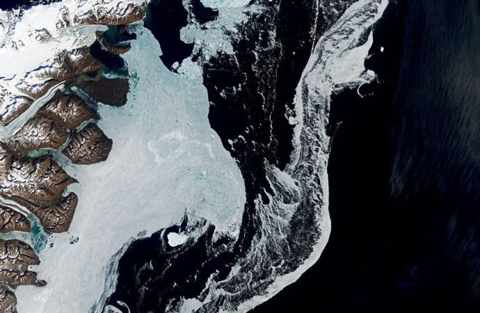 An Uncommon Drifter in the Denmark Strait – NASA Science