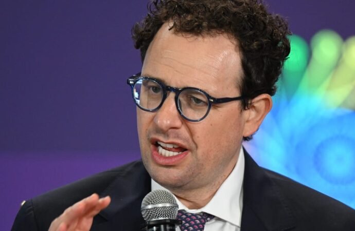 Anthropic CEO Dario Amodei says the way for AI to win over the public is to ‘actually’ cure cancer