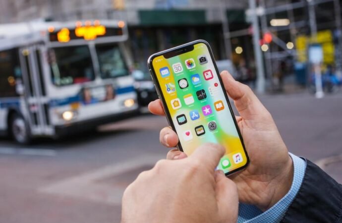 Apple’s Once-Futuristic iPhone X Is Now ‘Obsolete’ – CNET