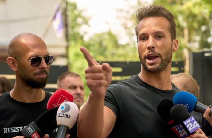 Attorneys say Tate brothers should remain free in the US as they fight UK extradition