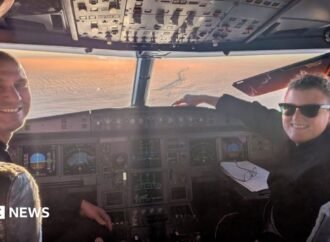 Australian aviation crew carries out daring midwinter Antarctica rescue