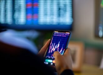 Bitcoin soars to nearly $80,000—but crypto’s new favorite coin, Hyperliquid, is stealing its thunder | Fortune