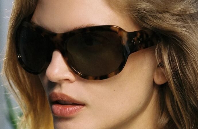 Bug-Eye Sunglasses are so Back—See Our Favorites for Fall