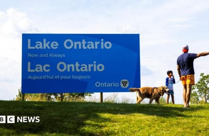 Canada installs large Lake Ontario sign in latest jab at US