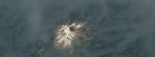 Cascade Volcanoes Shrouded in Smoke – NASA Science