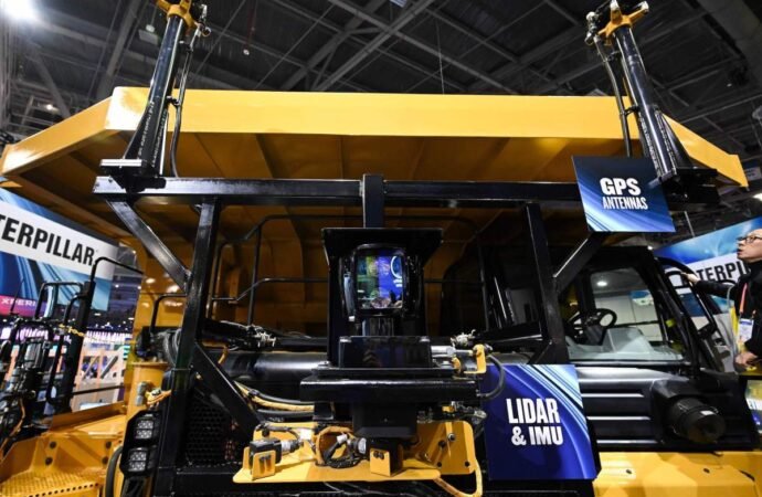 Caterpillar is bringing to AI deployment what it learned from automating mining | TechCrunch