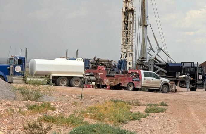 Contractors building border wall ordered to stop drilling wells in New Mexico