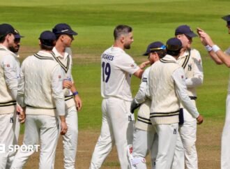 County Championship: Chris Woakes in wickets for Warwickshire before Sussex fight back