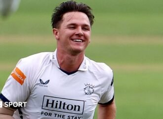County Championship: Glamorgan and Hampshire frustrated by rain