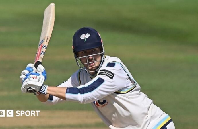 County Championship: James Wharton impresses as Yorkshire trade blows with Leicestershire on day one