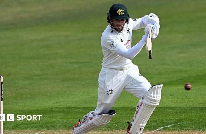 County Championship: Joe Clarke first past 1,000 Championship runs in 2026 as Notts stifle Warwickshire
