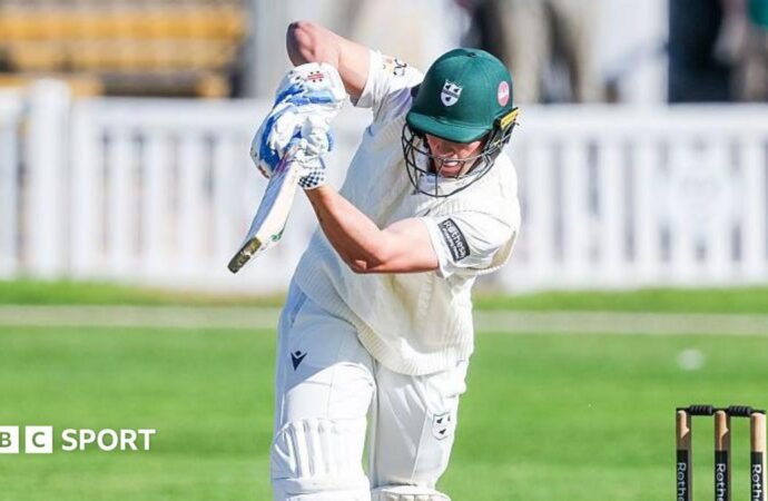 County Championship: Lategan & Libby earn Pears win at Cheltenham