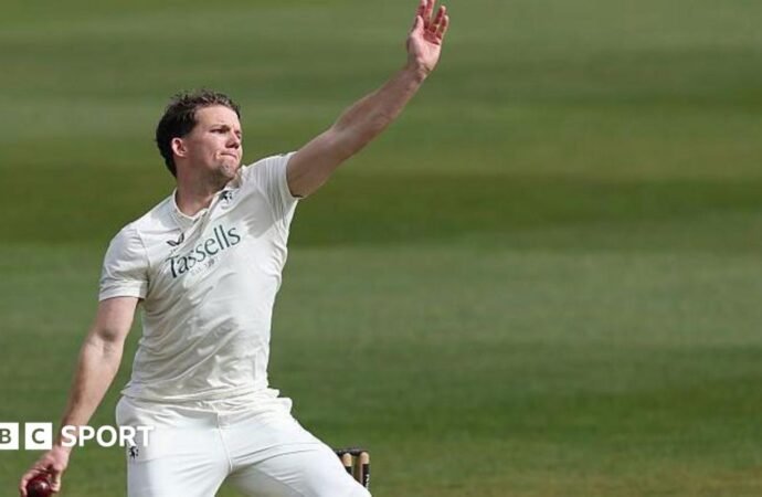 County Championship: Matt Milnes helps Kent take control against Middlesex