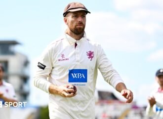 County Championship: Somerset boost title hopes by beating Essex