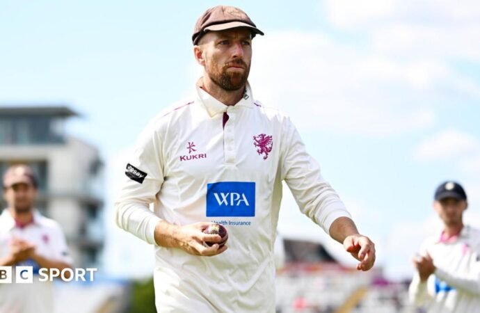 County Championship: Somerset boost title hopes by beating Essex