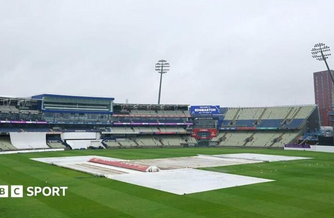 County Championship: Wash-outs at Edgbaston, Derby and Worcester
