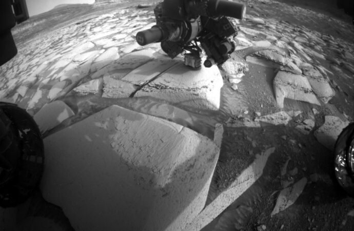 Curiosity Blog, Sols 4975-4981: Happy 14th Landing Anniversary – NASA Science