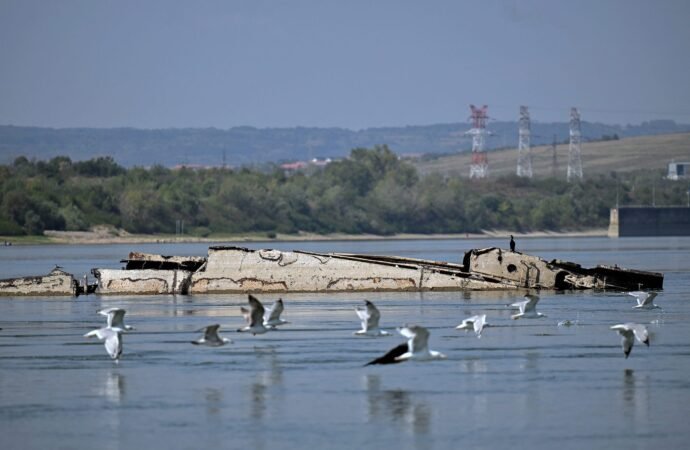Danube River’s shrinking water levels expose dozens of World War II ships | Fortune