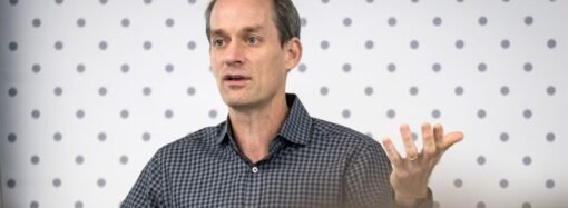 Departing Google exec Jeff Dean has been in talks for a $10 billion valuation for his new AI startup