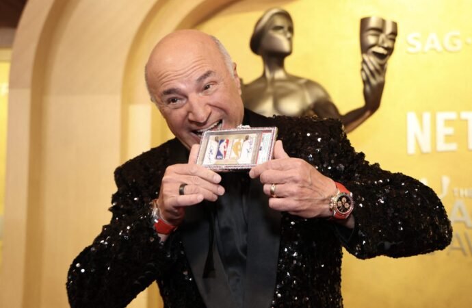 Despite having a net worth of $400 million, Kevin O’Leary still shops at Walmart for $29 jeans: ‘I’m always looking for a great deal’ | Fortune