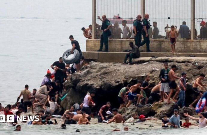 EU calls emergency meeting to discuss Ceuta migrant crossings