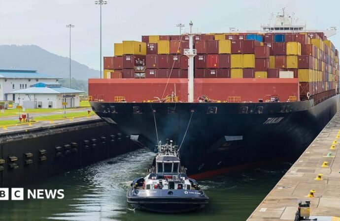 El Niño: Panama Canal to cut number of ships passing through