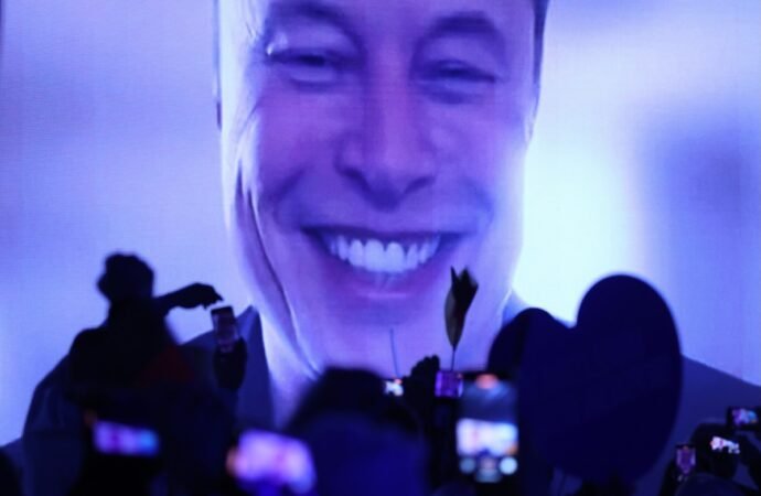 Elon Musk repeatedly one-upped his execs on SpaceX’s first earnings call | TechCrunch