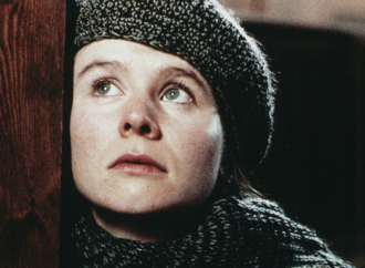 Emily Watson Says Growing Up in a Religious Cult Almost Stopped Her From Starring in ‘Breaking the Waves’: ‘I Was Like a Piece of Wire That Had Been Unplugged’
