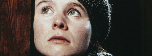 Emily Watson Says Growing Up in a Religious Cult Almost Stopped Her From Starring in ‘Breaking the Waves’: ‘I Was Like a Piece of Wire That Had Been Unplugged’