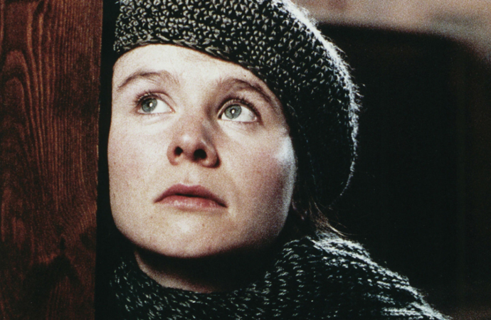 Emily Watson Says Growing Up in a Religious Cult Almost Stopped Her From Starring in ‘Breaking the Waves’: ‘I Was Like a Piece of Wire That Had Been Unplugged’