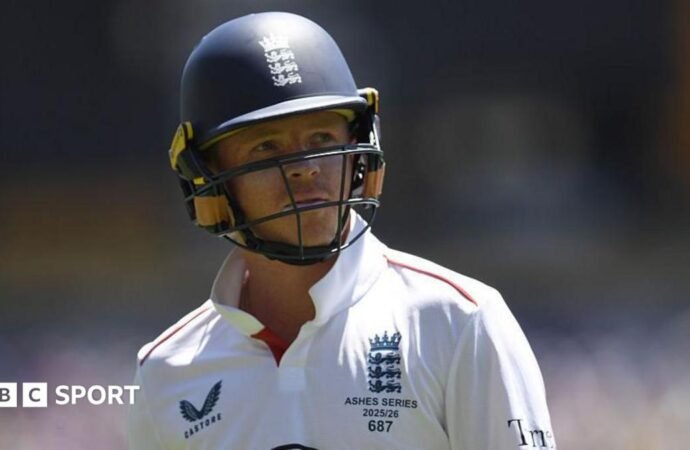 England recall Pope and Lawrence for Pakistan Tests