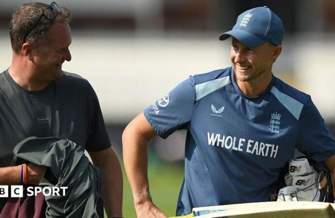 England v Pakistan: Joe Root shows himself to be the leader England need