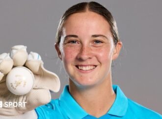 England vs Ireland: Alice Capsey on her confidence keeping for the second time in her career