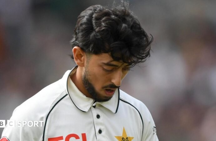 England vs Pakistan: Michael Vaughan says he “fears” for Pakistan after Headingley defeat