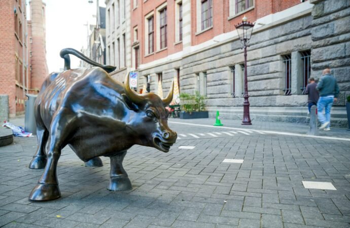 Europe’s hot stock markets are creating a buzz among investors | Fortune