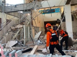 Five dead after 7.7 magnitude Indonesia earthquake