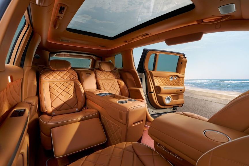 Genesis GV90 rear cabin, showcasing 4-seat configuration, glass roof and rear swivel front seats