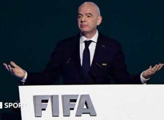 Gianni Infantino: Opponents threaten ‘non co-operation’ with Fifa