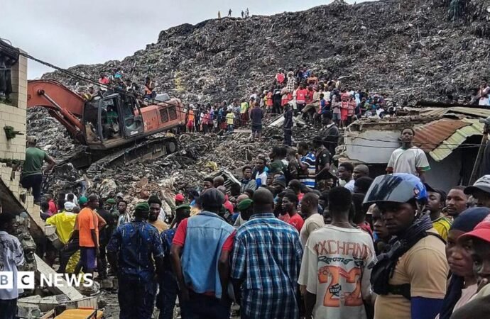 Guinea rubbish landfill collapse kills 30 in Conakry